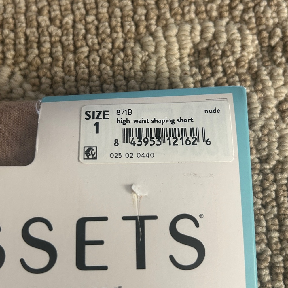 Assets SPANX Nude Seamless Shapewear size 1 NWT - Picture 7 of 7
